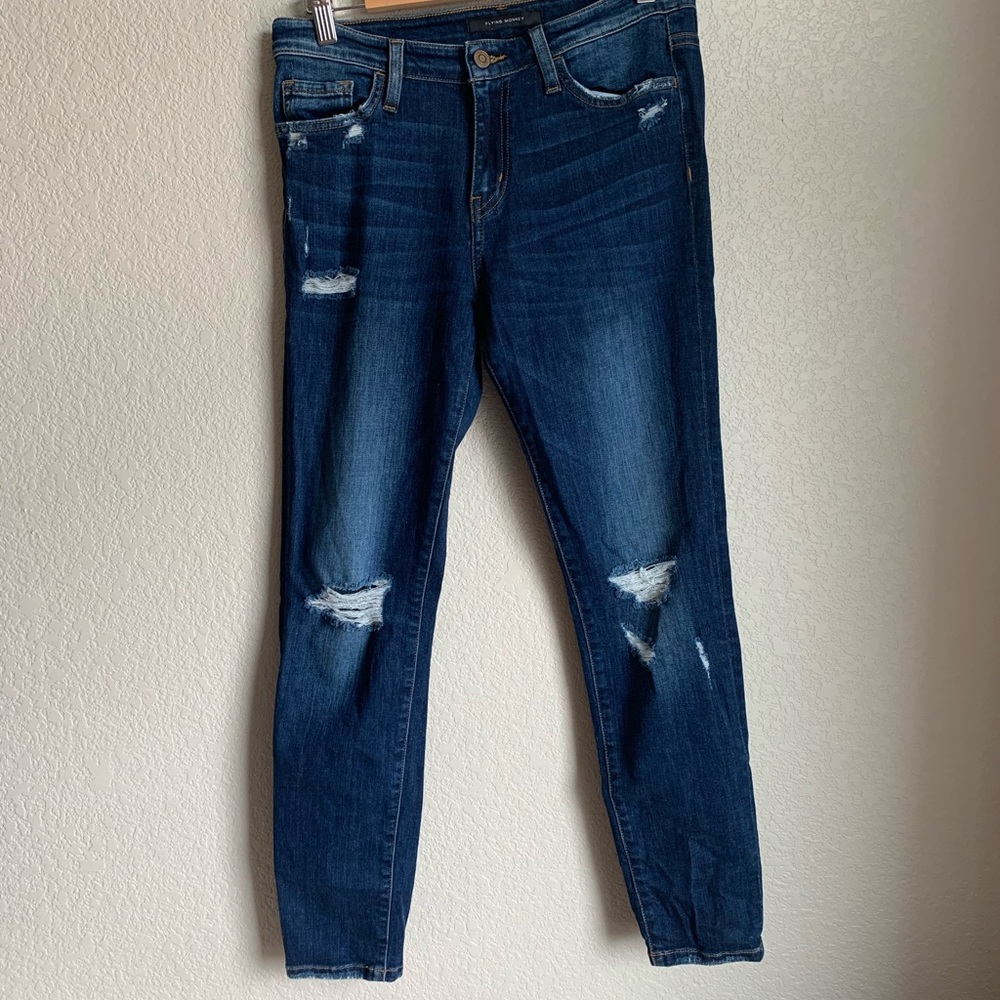 Distressed Kancan skinny jean